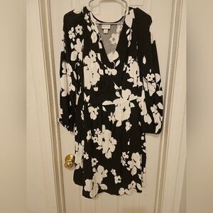 Ava & Viv Long Sleeve Black & White Dress